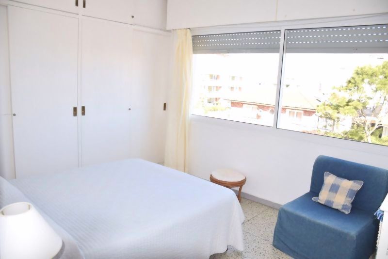 Alquilo apartamento en Punta del Este - e-mail: kikoliche@hotmail.com