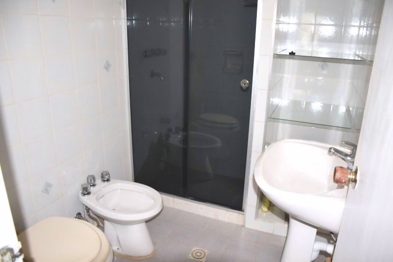 Alquilo apartamento en Punta del Este - e-mail: kikoliche@hotmail.com